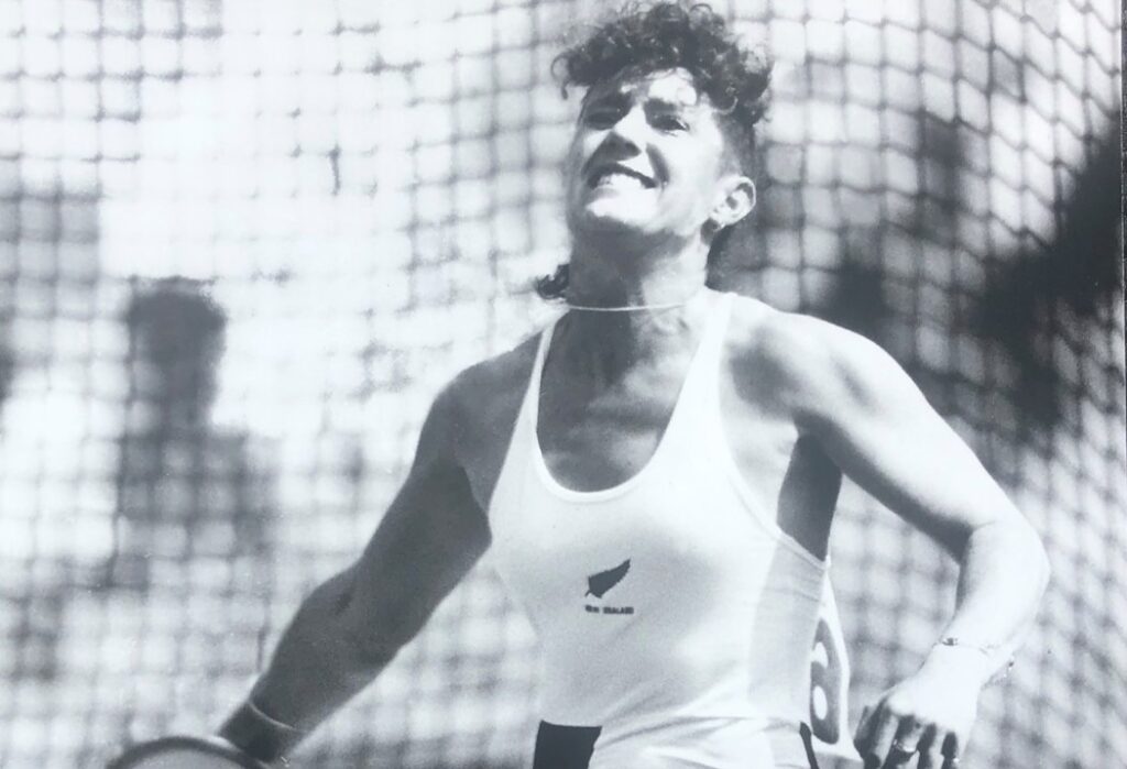 Paralympian Denise Gow throwing the discus