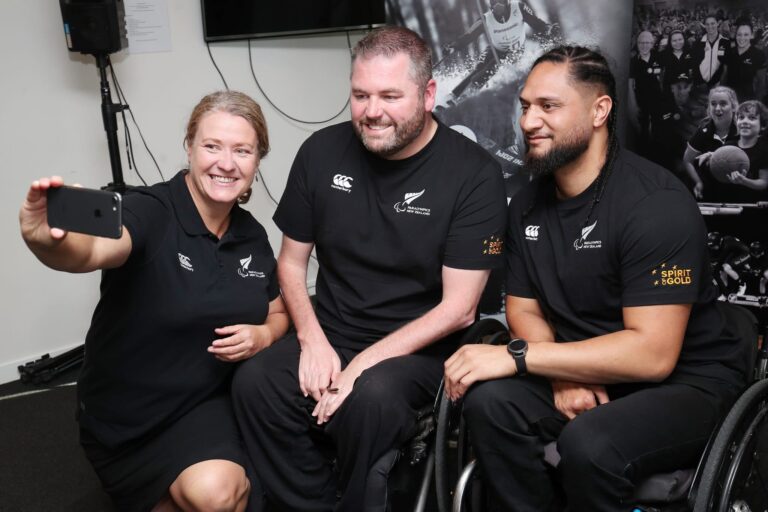 Fiona Allan with Wheel Blacks Mike Todd and Hayden Barton-Cootes in a team selection announcement