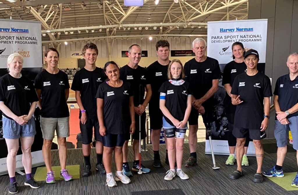 Harvey Norman Para cycling Talent ID Camp group photo at Velodrome