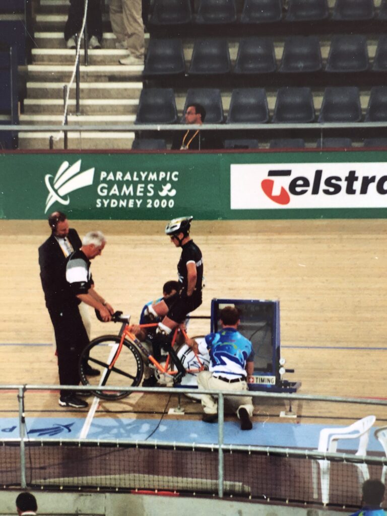 Mark Inglis readies himself at the start line for the 1000m Time Trial at the Sydney 2000 Paralympic Games.